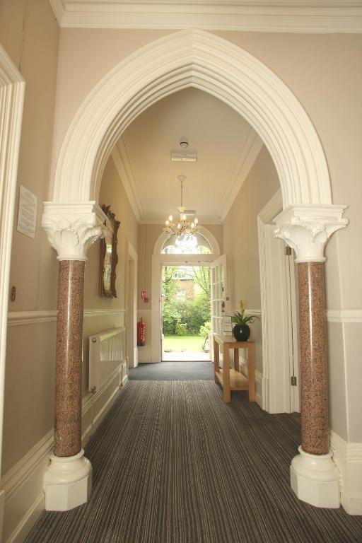 Cliff Lawn Hotel Leeds  Eksteriør bilde